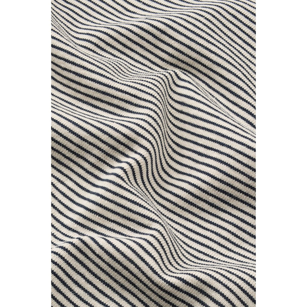Bodystocking bébé et nouveau-né à manches longues en coton biologique rayé bleu marine classique, avec poignets extensibles et boutons-pression ajustables.