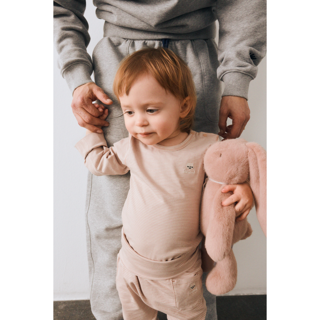 Legging bébé en coton bio à rayures couleur Sable Pâle Toscane, avec revers pliables et taille haute côtelée pour nouveau-nés et tout-petits